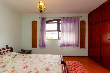 Casa à venda com 250m², 3 quartos e 5 vagasSuíte