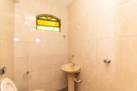 Casa à venda com 250m², 3 quartos e 5 vagasGaragem - Banheiro 1