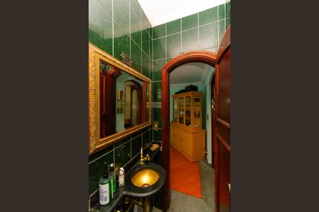 Casa à venda com 250m², 3 quartos e 5 vagasLavabo