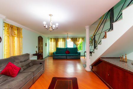 Casa à venda com 250m², 3 quartos e 5 vagasSala