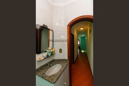 Casa à venda com 250m², 3 quartos e 5 vagasBanheiro 2