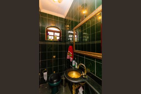 Casa à venda com 250m², 3 quartos e 5 vagasLavabo