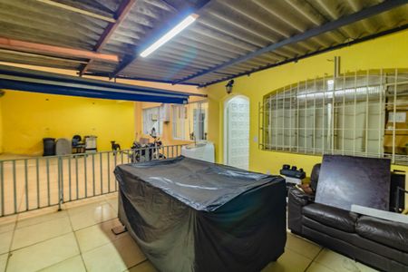 Casa à venda com 95m², 4 quartos e 4 vagas Casa à venda com 95m², 4 quartos e 4 vagasChurrasqueira