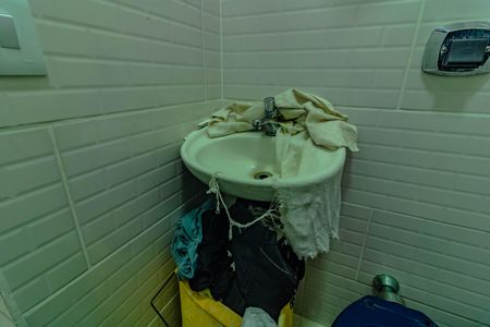 Casa à venda com 95m², 4 quartos e 4 vagas Casa à venda com 95m², 4 quartos e 4 vagasÁrea de Serviço