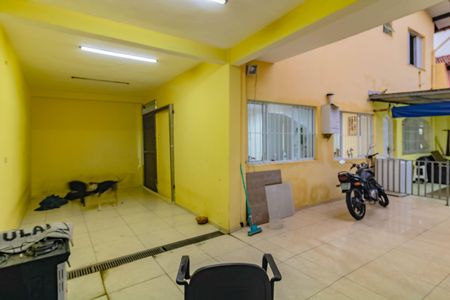 Casa à venda com 95m², 4 quartos e 4 vagas Casa à venda com 95m², 4 quartos e 4 vagasChurrasqueira