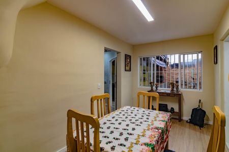 Casa à venda com 95m², 4 quartos e 4 vagas Casa à venda com 95m², 4 quartos e 4 vagasSala de Jantar