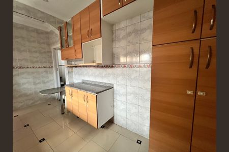 Casa de condomínio para alugar com 254m², 4 quartos e 3 vagas Casa de condomínio para alugar com 254m², 4 quartos e 3 vagasArea de Serviço