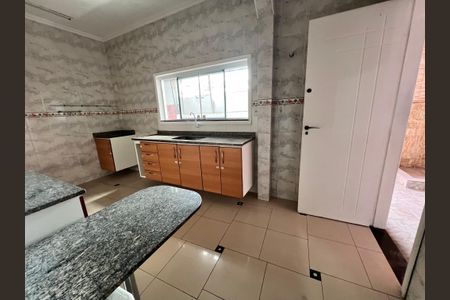 Casa de condomínio para alugar com 254m², 4 quartos e 3 vagas Casa de condomínio para alugar com 254m², 4 quartos e 3 vagasCozinha