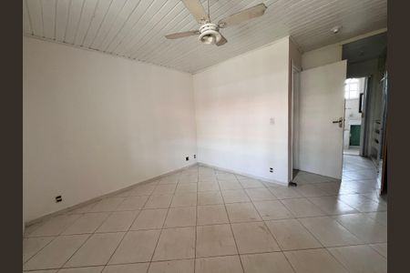 Casa de condomínio para alugar com 254m², 4 quartos e 3 vagas Casa de condomínio para alugar com 254m², 4 quartos e 3 vagasSuíte