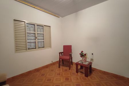 Casa à venda com 280m², 3 quartos e 2 vagasQuarto 3