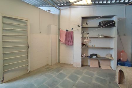 Casa à venda com 280m², 3 quartos e 2 vagasQuintal