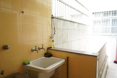 Casa à venda com 131m², 3 quartos e 1 vagaÁrea Externa