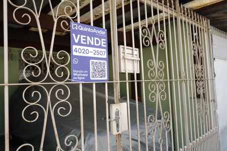 Casa à venda com 131m², 3 quartos e 1 vagaFachada