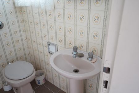 Casa à venda com 131m², 3 quartos e 1 vagaBanheiro de Serviço