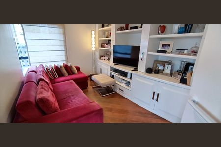 Apartamento à venda com 162m², 3 quartos e 3 vagas Apartamento à venda com 162m², 3 quartos e 3 vagasSala de TV