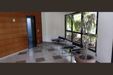 Apartamento à venda com 162m², 3 quartos e 3 vagas Apartamento à venda com 162m², 3 quartos e 3 vagasHall