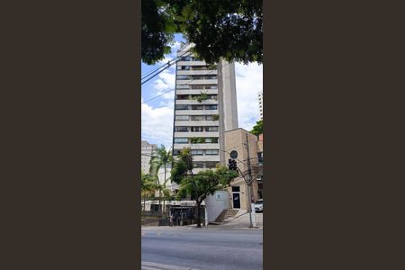 Apartamento à venda com 162m², 3 quartos e 3 vagas Apartamento à venda com 162m², 3 quartos e 3 vagasFachada