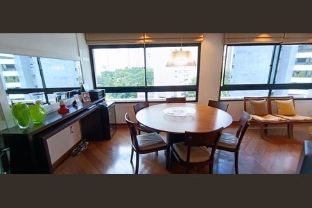 Apartamento à venda com 162m², 3 quartos e 3 vagas Apartamento à venda com 162m², 3 quartos e 3 vagasSala de Jantar