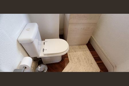 Apartamento à venda com 162m², 3 quartos e 3 vagas Apartamento à venda com 162m², 3 quartos e 3 vagasLavabo