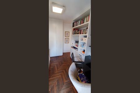 Apartamento à venda com 162m², 3 quartos e 3 vagas Apartamento à venda com 162m², 3 quartos e 3 vagasSuíte 1