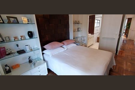 Apartamento à venda com 162m², 3 quartos e 3 vagas Apartamento à venda com 162m², 3 quartos e 3 vagasSuíte Master