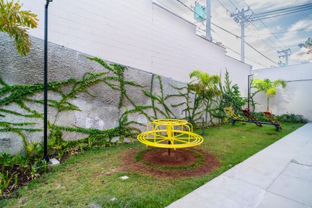 Apartamento para alugar com 50m², 2 quartos e 1 vaga Apartamento para alugar com 50m², 2 quartos e 1 vagaÁrea comum - Playground