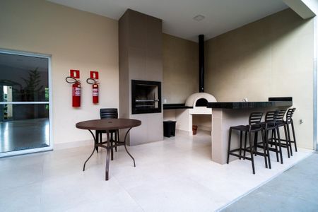 Apartamento para alugar com 50m², 2 quartos e 1 vaga Apartamento para alugar com 50m², 2 quartos e 1 vagaÁrea comum - Churrasqueira