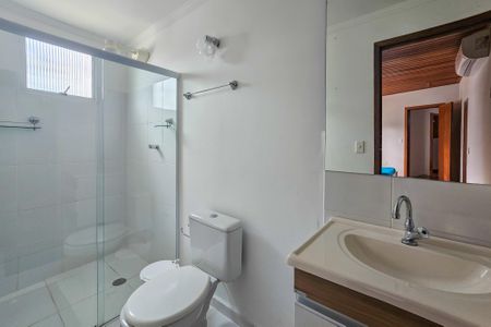 Casa de condomínio para alugar com 600m², 4 quartos e 2 vagasBanheiro da Suíte 3