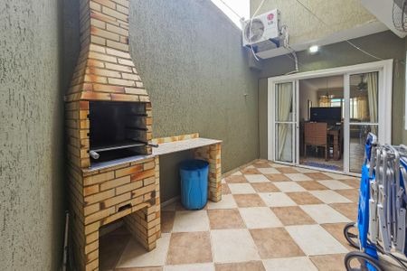 Casa de condomínio para alugar com 600m², 4 quartos e 2 vagasVaranda