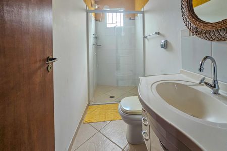 Casa de condomínio para alugar com 600m², 4 quartos e 2 vagasBanheiro