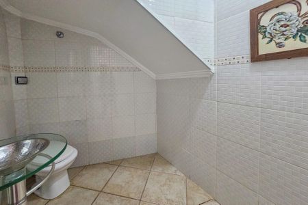 Casa de condomínio para alugar com 600m², 4 quartos e 2 vagasLavabo