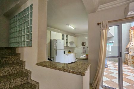 Casa de condomínio para alugar com 600m², 4 quartos e 2 vagasCozinha 