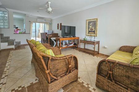 Casa de condomínio para alugar com 600m², 4 quartos e 2 vagasSala