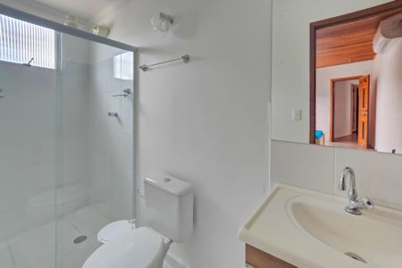 Casa de condomínio para alugar com 600m², 4 quartos e 2 vagasBanheiro da Suíte 3