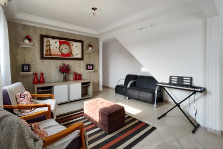 Casa para alugar com 240m², 2 quartos e sem vagaSala