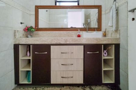 Casa para alugar com 240m², 2 quartos e sem vagaBanheiro