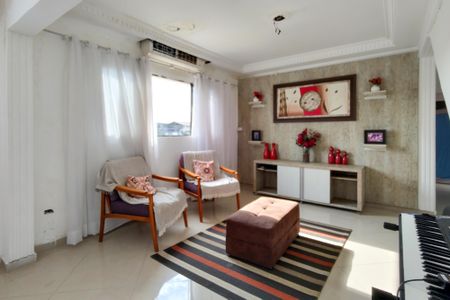 Casa para alugar com 240m², 2 quartos e sem vagaSala