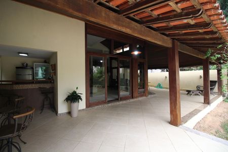 Casa de condomínio à venda com 428m², 4 quartos e 4 vagasVaranda