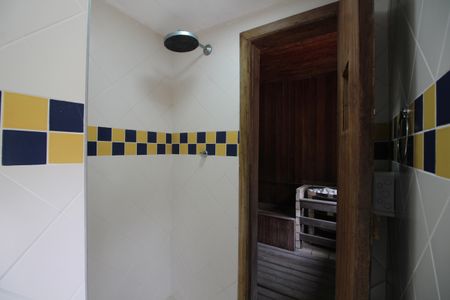Casa de condomínio à venda com 428m², 4 quartos e 4 vagasSauna