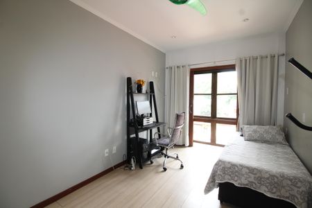 Casa de condomínio à venda com 428m², 4 quartos e 4 vagasQuarto 2