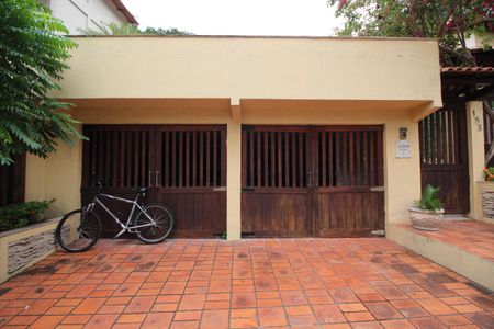 Casa de condomínio à venda com 428m², 4 quartos e 4 vagasGaragem