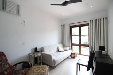 Casa de condomínio à venda com 428m², 4 quartos e 4 vagasQuarto 1