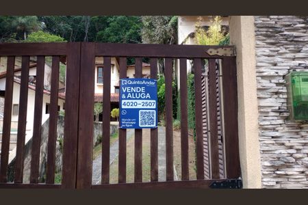 Casa de condomínio à venda com 428m², 4 quartos e 4 vagasPlaca Quinto Andar