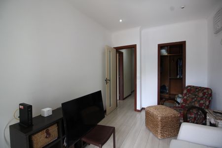 Casa de condomínio à venda com 428m², 4 quartos e 4 vagasQuarto 1