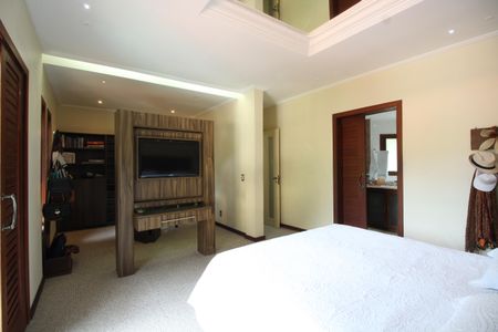Casa de condomínio à venda com 428m², 4 quartos e 4 vagasQuarto 4 - Suíte