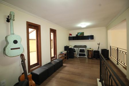 Casa de condomínio à venda com 428m², 4 quartos e 4 vagasSala 3 - Mezanino