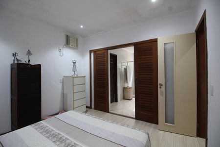 Casa de condomínio à venda com 428m², 4 quartos e 4 vagasQuarto 3 - Suíte