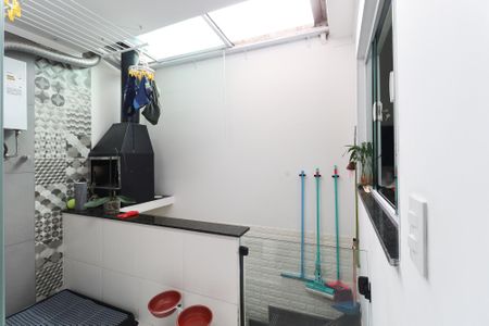 Casa de condomínio à venda com 124m², 3 quartos e 2 vagasÁrea de serviço