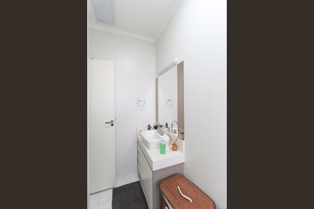 Casa de condomínio à venda com 124m², 3 quartos e 2 vagasBanheiro