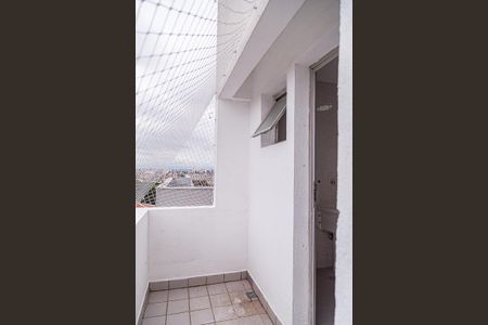 Apartamento para alugar com 67m², 2 quartos e sem vagaVaranda